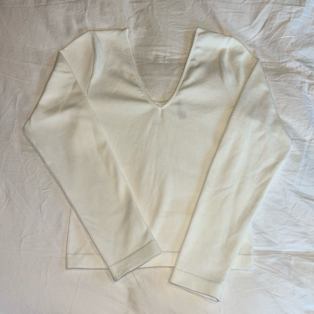 ribbed v neck top